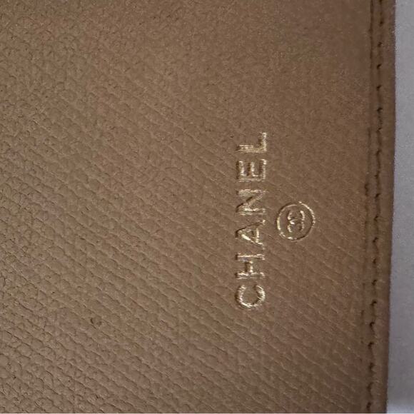 Chanel Vintage Beige Leather Wallet Clutch Authentic CC Logo Snap Closure - Picture 8 of 15